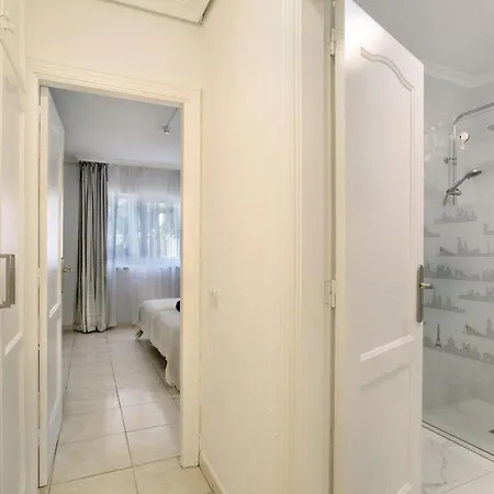 Breeze Island Apartmán